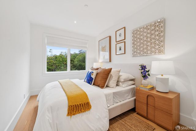 2550 Baker Street, San Francisco, CA 94123