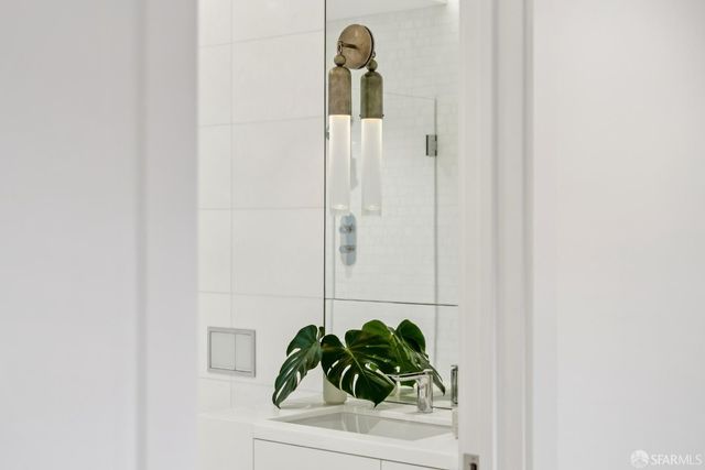 2550 Baker Street, San Francisco, CA 94123