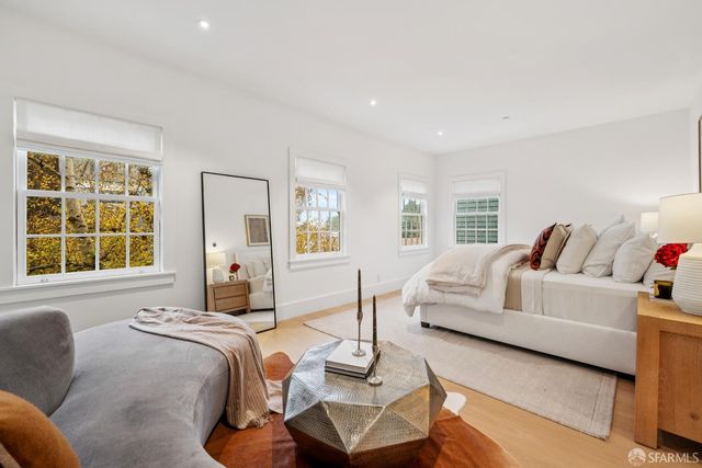 2550 Baker Street, San Francisco, CA 94123