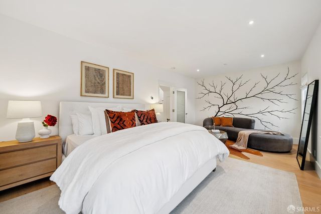 2550 Baker Street, San Francisco, CA 94123