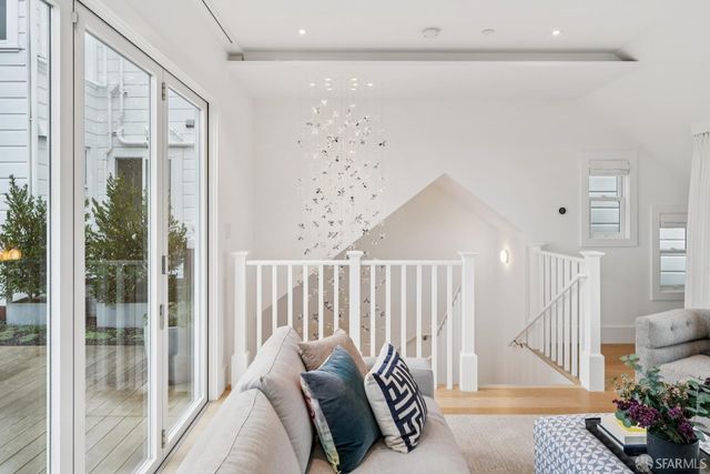 2550 Baker Street, San Francisco, CA 94123