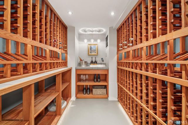 2550 Baker Street, San Francisco, CA 94123