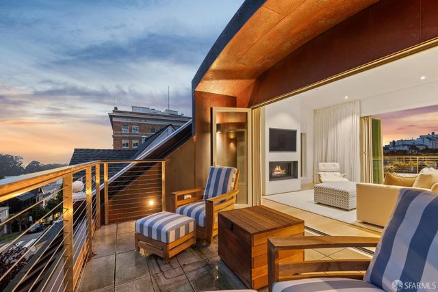 2550 Baker Street, San Francisco, CA 94123