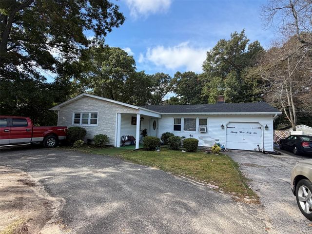 2346 Ocean Avenue, Ronkonkoma, NY 11779