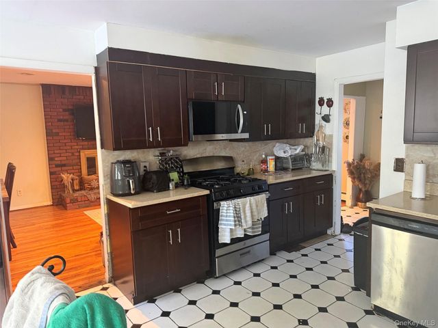 2346 Ocean Avenue, Ronkonkoma, NY 11779