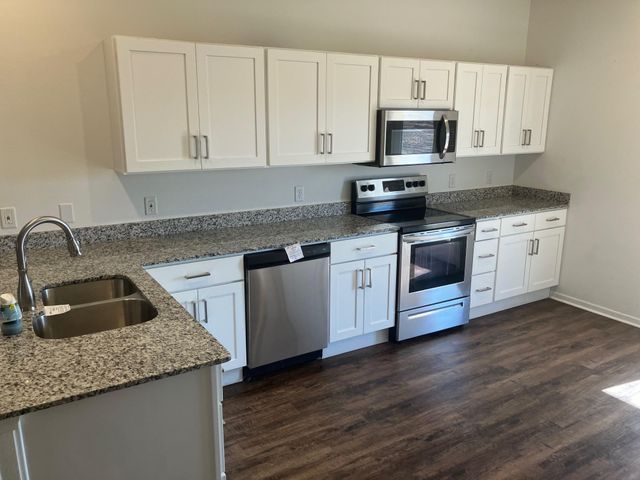 418 Alex Jordan, Duenweg, MO 64841