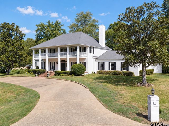 2800 Woodlake Dr, Tyler, TX 75701