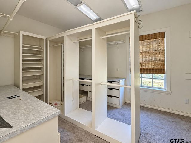 2800 Woodlake Dr, Tyler, TX 75701