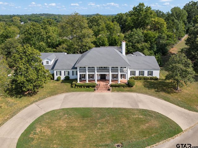 2800 Woodlake Dr, Tyler, TX 75701