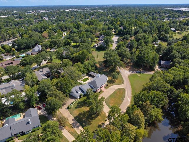 2800 Woodlake Dr, Tyler, TX 75701