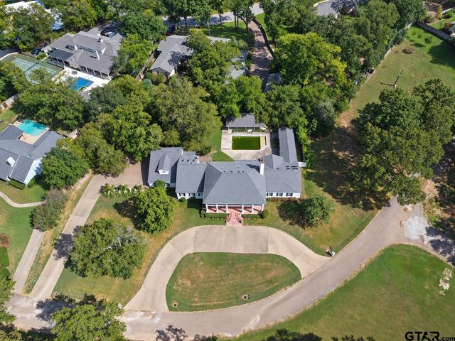 2800 Woodlake Dr, Tyler, TX 75701