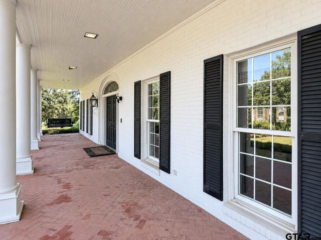 2800 Woodlake Dr, Tyler, TX 75701