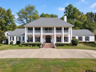 2800 Woodlake Dr, Tyler, TX 75701