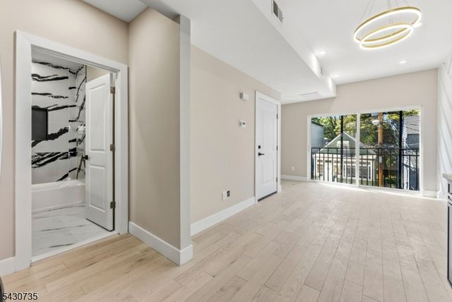28 Grove Ter, Irvington Twp., NJ 07111
