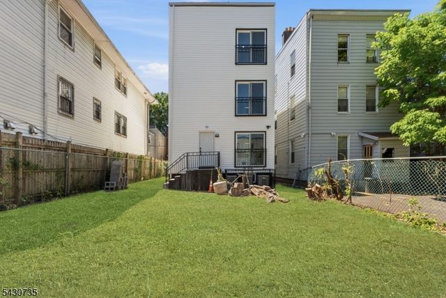 28 Grove Ter, Irvington Twp., NJ 07111