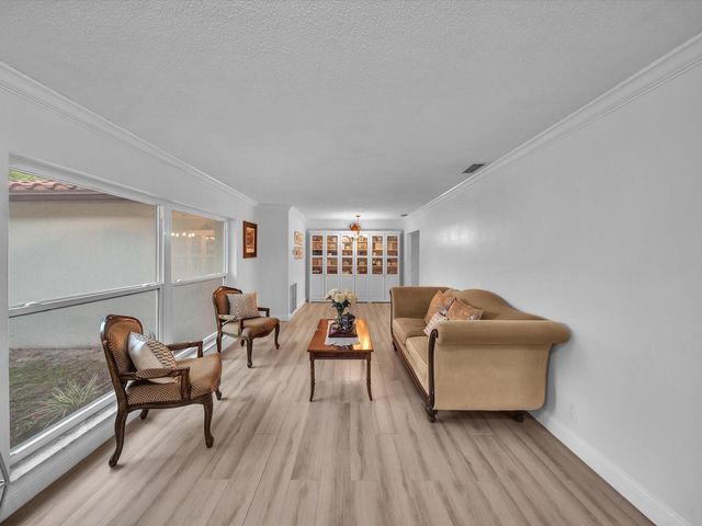 834 Ramblewood Drive, Coral Springs, FL 33071