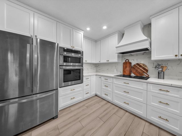 834 Ramblewood Drive, Coral Springs, FL 33071