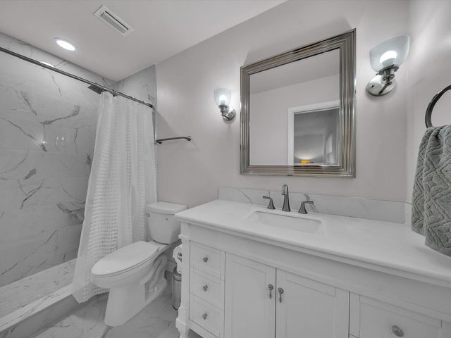 834 Ramblewood Drive, Coral Springs, FL 33071