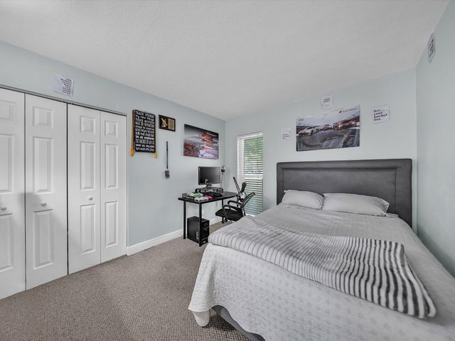 834 Ramblewood Drive, Coral Springs, FL 33071