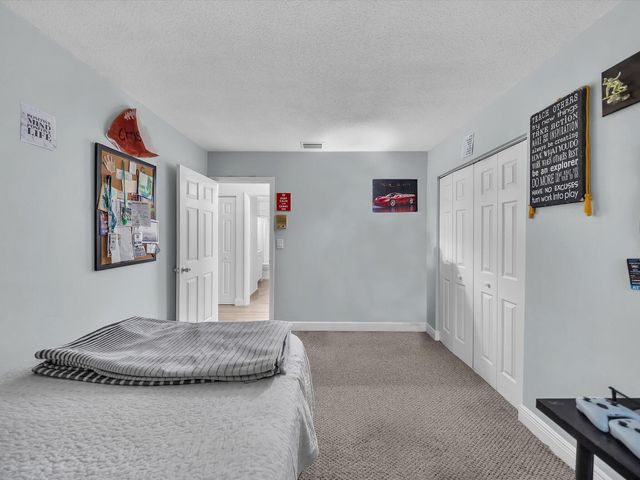 834 Ramblewood Drive, Coral Springs, FL 33071