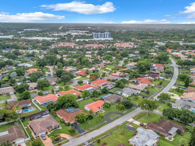 834 Ramblewood Drive, Coral Springs, FL 33071