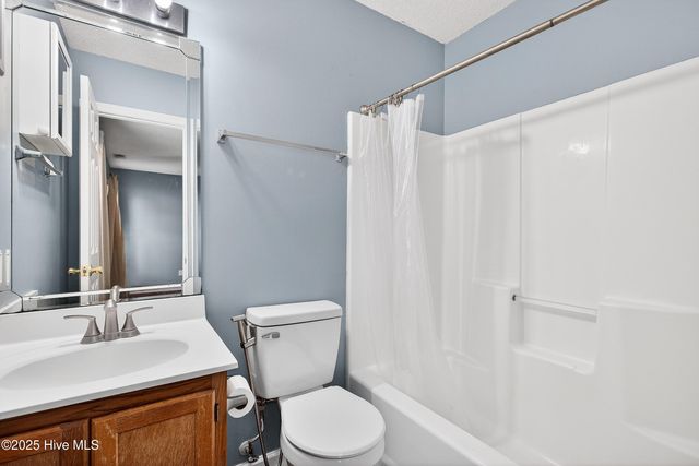 133 Sweetwater Drive, Jacksonville, NC 28540