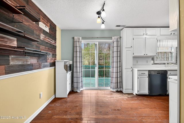 133 Sweetwater Drive, Jacksonville, NC 28540