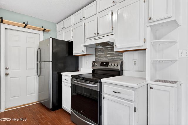 133 Sweetwater Drive, Jacksonville, NC 28540