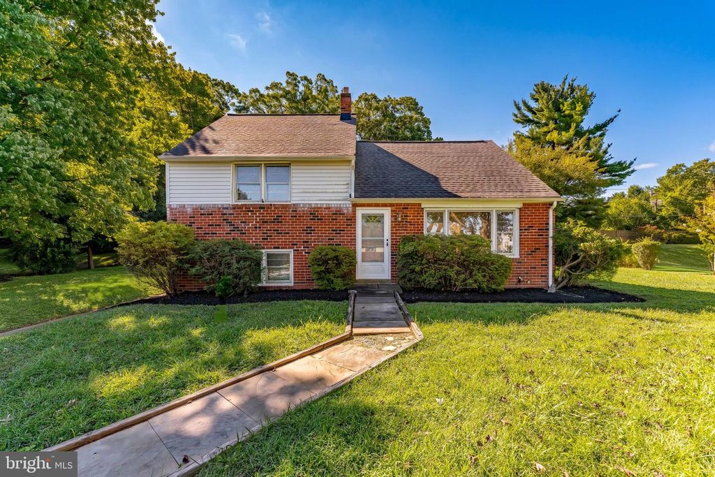 1304 MARY JANE LN, WEST CHESTER, PA 19380 — exterior