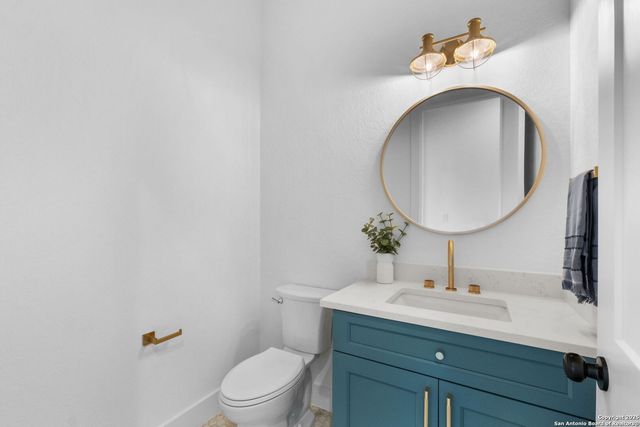 111 Dowdy, San Antonio, TX 78204