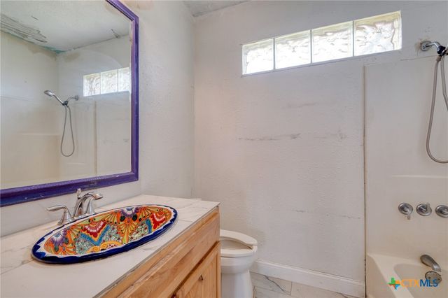 430 N Fm 487, Rockdale, TX 76567