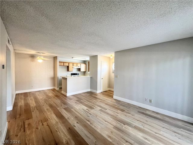 2989 Juniper Hills Boulevard 102, Las Vegas, NV 89142