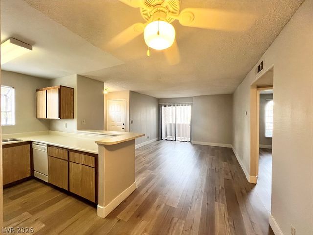 2989 Juniper Hills Boulevard 102, Las Vegas, NV 89142