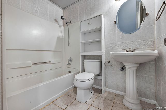 7011 Autumn Park, San Antonio, TX 78249