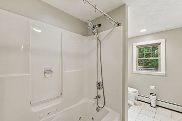 34 Clara Barton Road, Oxford, MA 01540