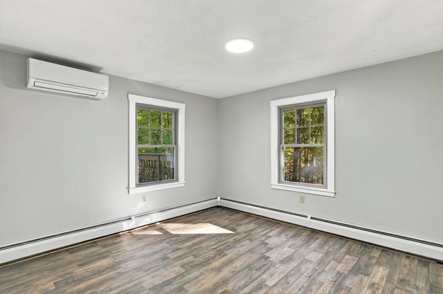 34 Clara Barton Road, Oxford, MA 01540