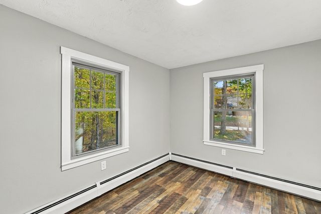 34 Clara Barton Road, Oxford, MA 01540