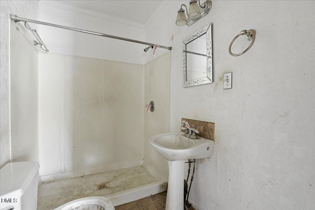 2001 Eason Drive, Clayton, NC 27520