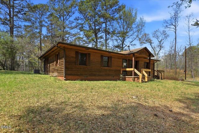 2001 Eason Drive, Clayton, NC 27520