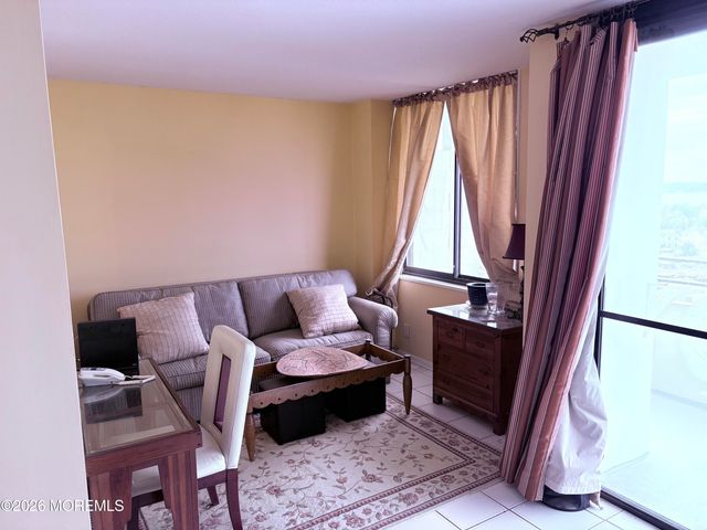 1 Channel Drive 1003, Monmouth Beach, NJ 07750
