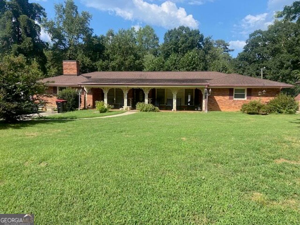 140 Bobs Drive, Mableton, GA 30126
