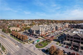 10531 Mission Road 204B, Leawood, KS 66206