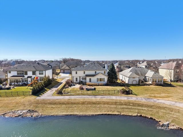 3534 Hidden Fawn Drive, Elgin, IL 60124