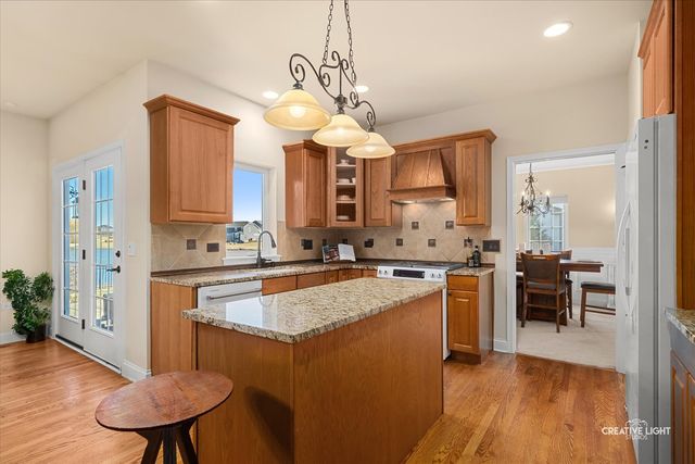 3534 Hidden Fawn Drive, Elgin, IL 60124