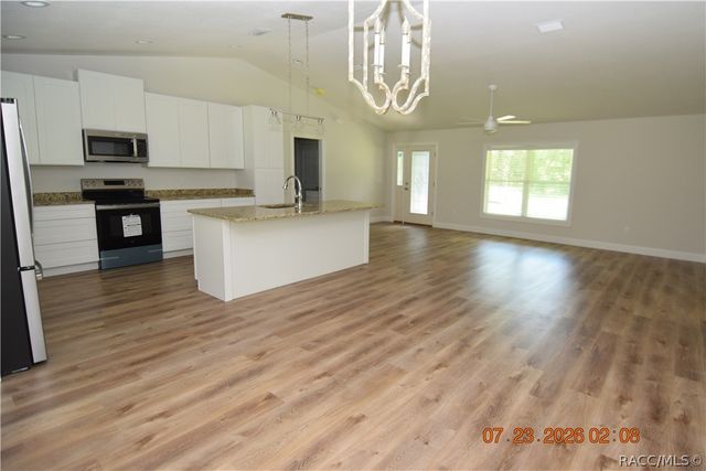 9106 N Lily Drive, Citrus Springs, FL 34434