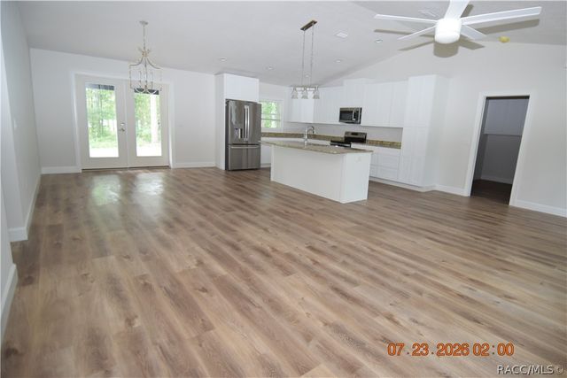 9106 N Lily Drive, Citrus Springs, FL 34434