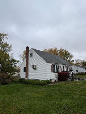 30 Hemlock Place, Middletown, CT 06457