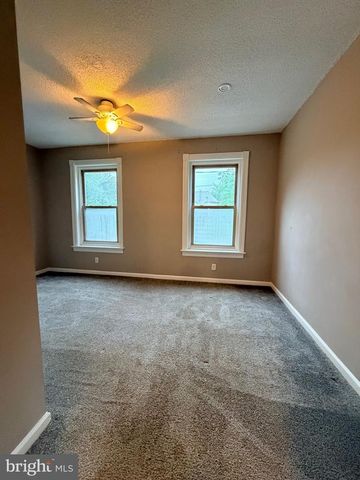 20 LAUREL ST, Woodbury, NJ 08096