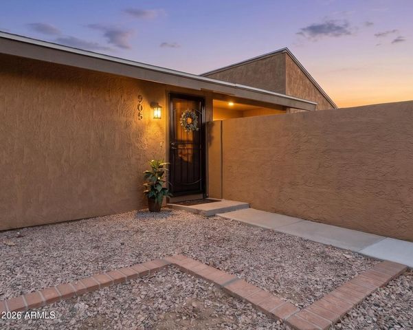 905 S Hacienda Drive, Tempe, AZ 85281