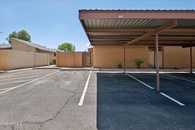 905 S Hacienda Drive, Tempe, AZ 85281
